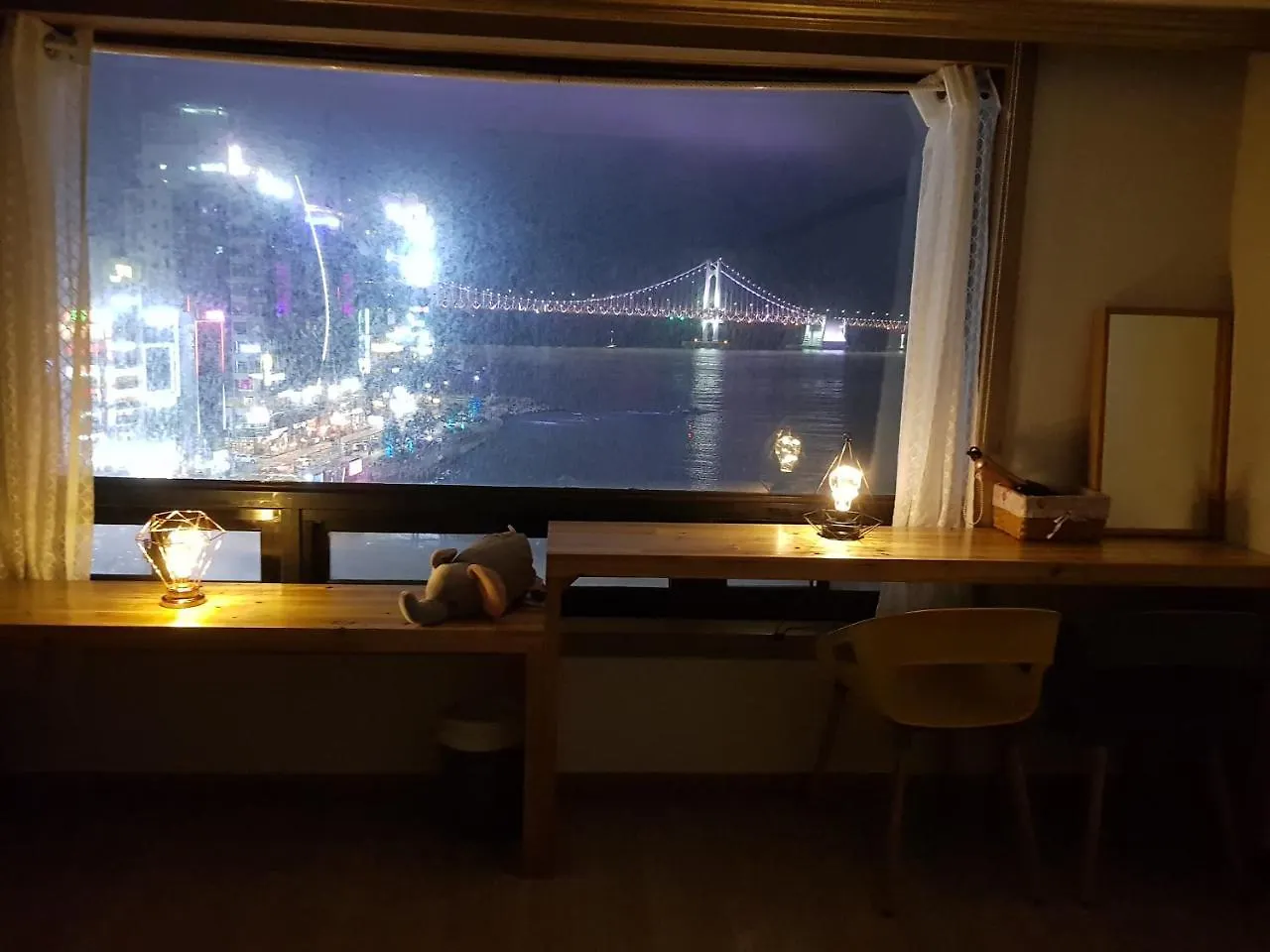 부산광역시 수영구 광안해변로263 호텔